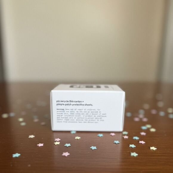 LIMITED EDITION Starface x Hello Kitty NEW NIB Big Compact + 32ct Hydro-Stars - Picture 2 of 4